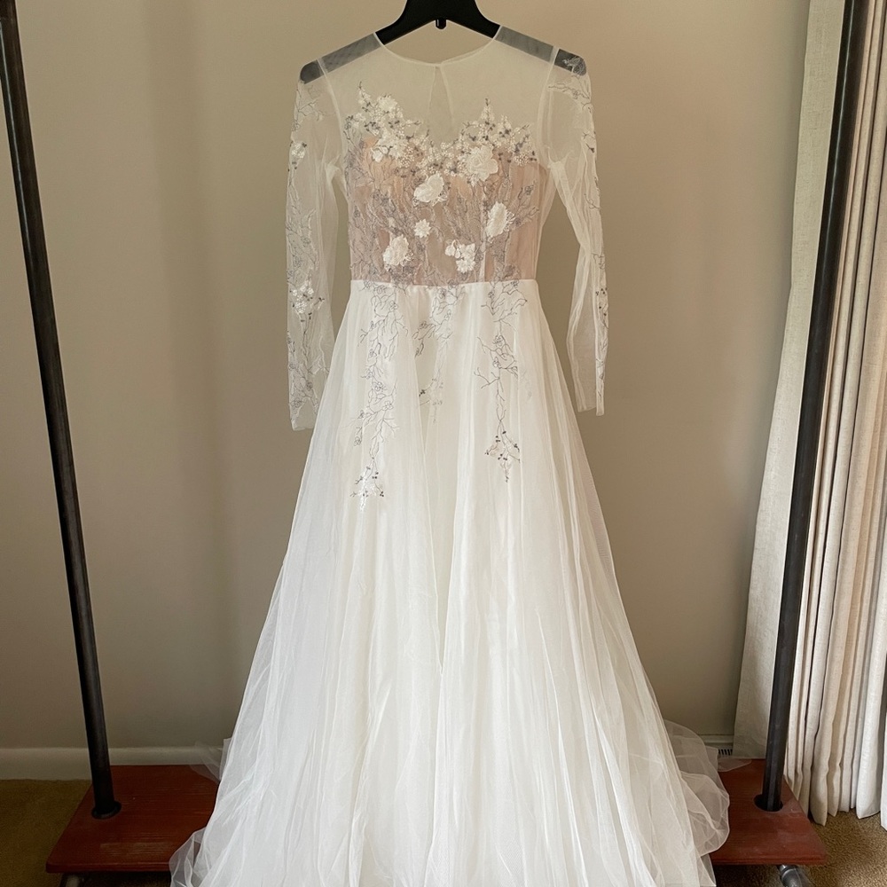 Etsy Elegant White Floral Wedding Dress